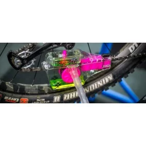 MUC-OFF MAQUINA LIMPIA CADENA X3 – BE THE RACE