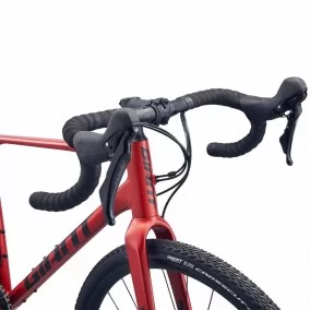 Bicycle Giant Revolt 1 Grenadine 2022