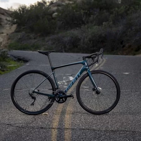 Bicicleta Giant Defy Advanced 2 2023