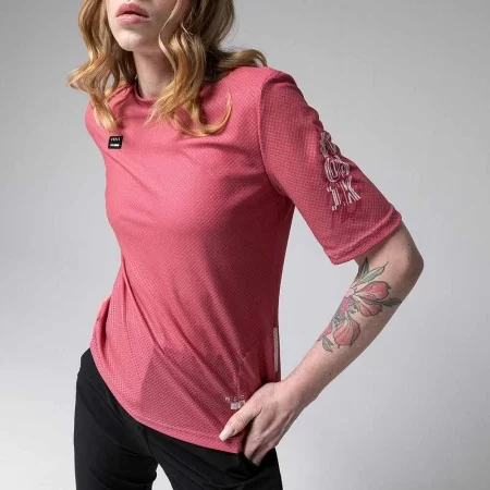 Cortador de camiseta Gobik Rapto de mulher de terraco Rose 2023