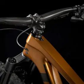 Bicicleta Trek Combustível superior 9.8 GX AXS 2023