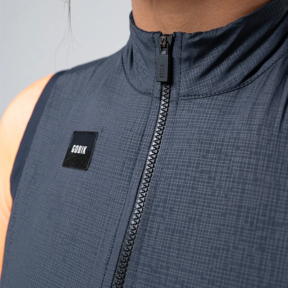Chaleco Vector 2.0 Mujer Ultrablue 2025 | Gobik | Chalecos
