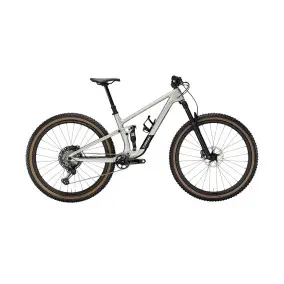 Bicicleta Trek Combustível superior 9.9 XTR Gen 4 2025