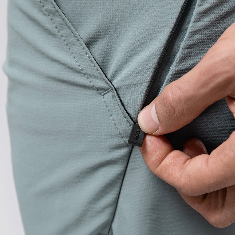 Pantalon Corto Gobik Commuter Hombre Trooper | Camisetas