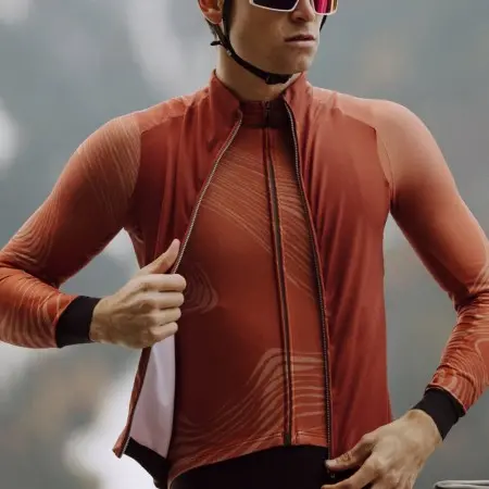 Wind vest Q36.5 Gregarius Hybrid Red