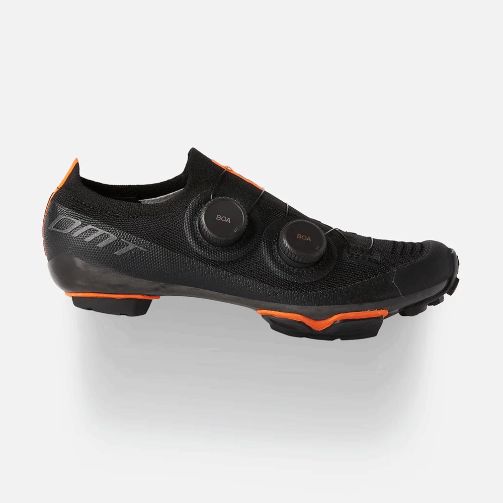 Zapatillas Montaña DMT KM0 Negro/Negro | Zapatillas mountain