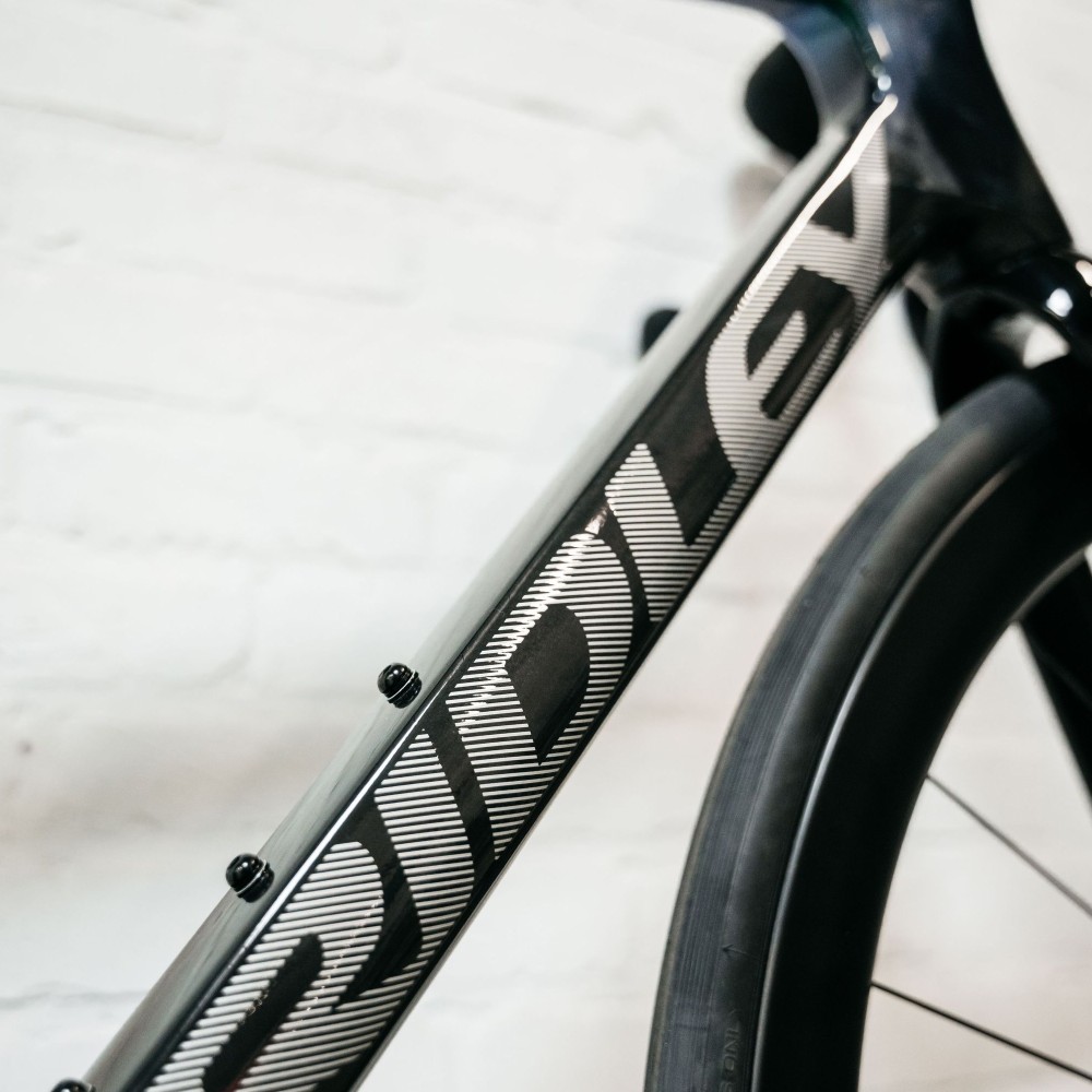 Bicicleta Ridley Falcn 105 DI2 8/Plata 2025 | Carretera