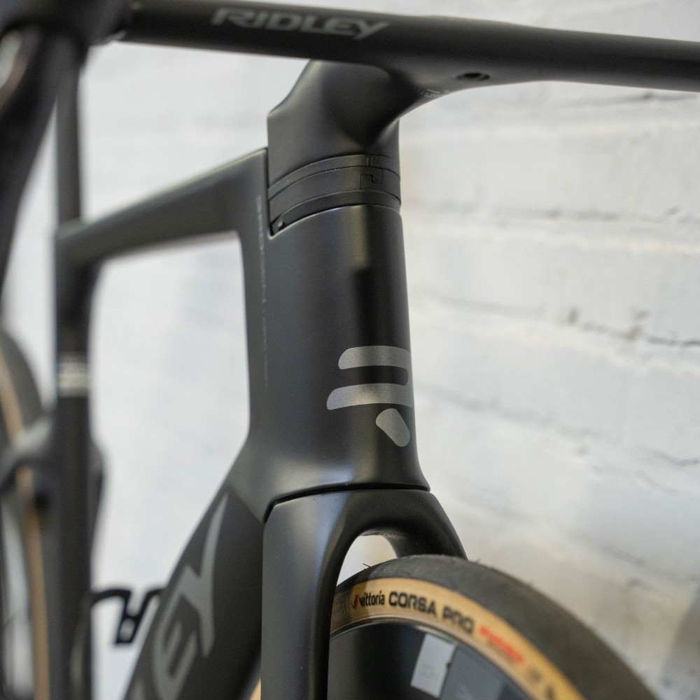 Bicicleta Ridley Noah Fast 3.0 Ultegra Di2 Black 2025