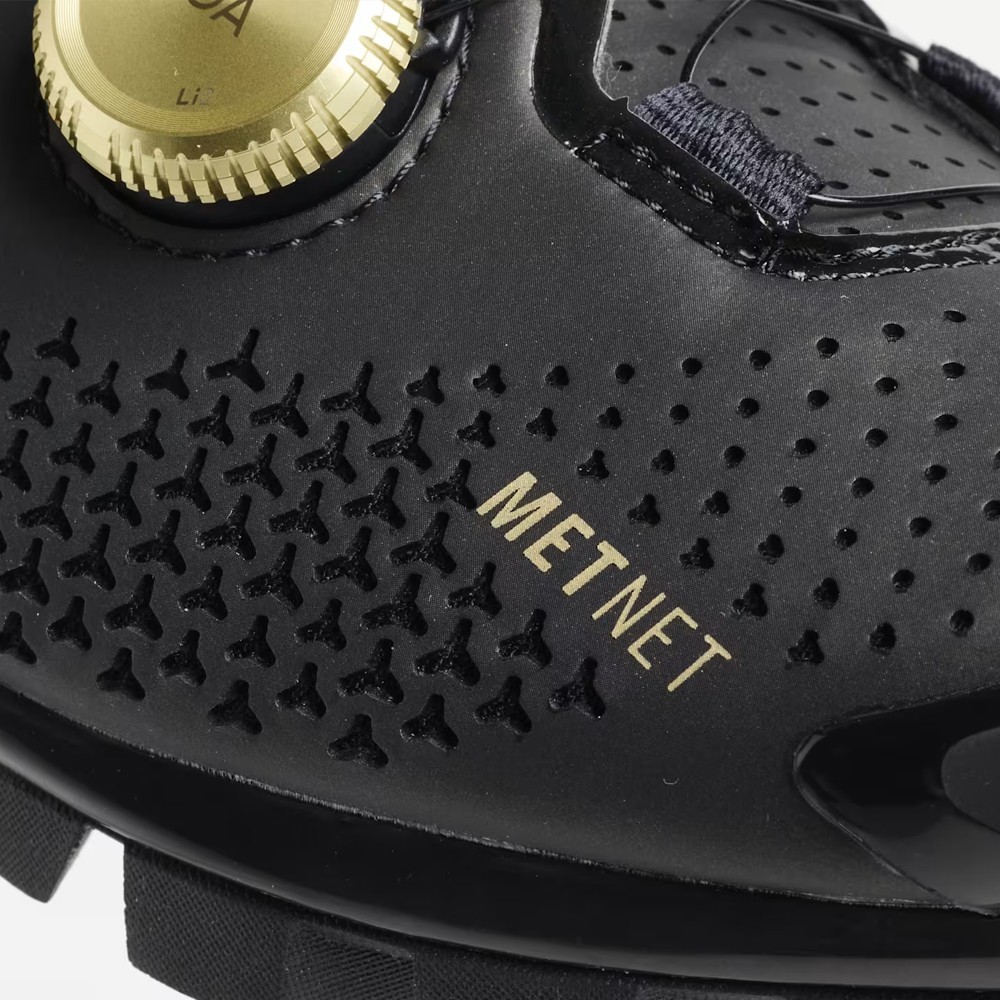 Zapatillas de Montaña Trek RSL Negro/Dorado 2026