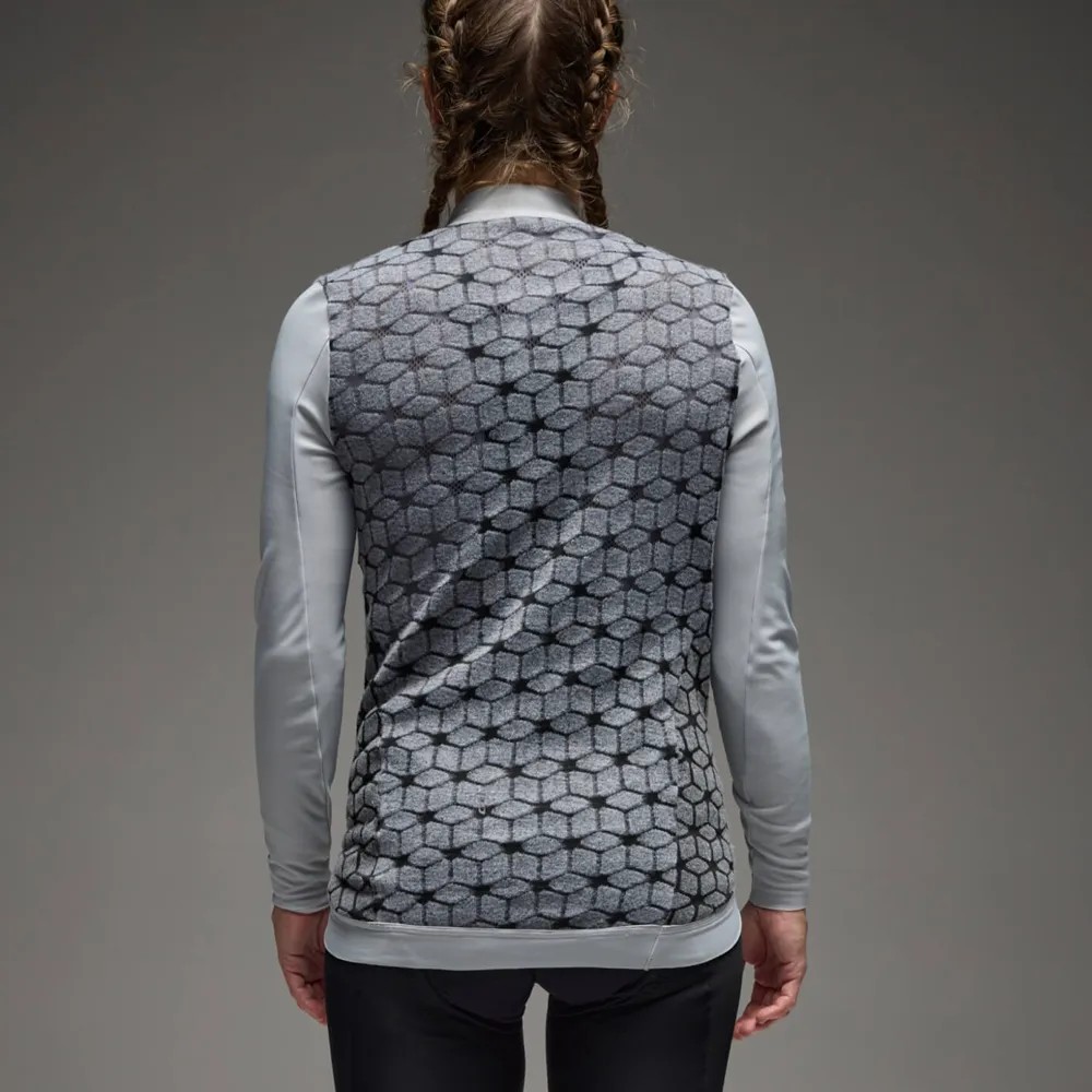 Camiseta Interior Q36.5 Bullet Proof Ice Grey 2026 | Q365