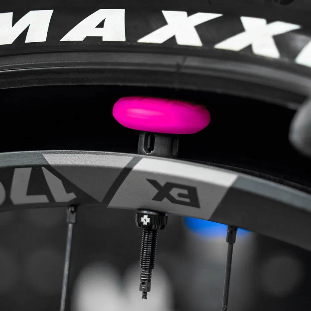 Soporte Muc-Off Localizador Apple Airtag Valvula Tubeless