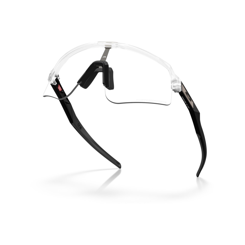 Gafas De Sol Oakley Sutro Lite Sweep Transparente Lente Clear To Black Iridium Photochromic