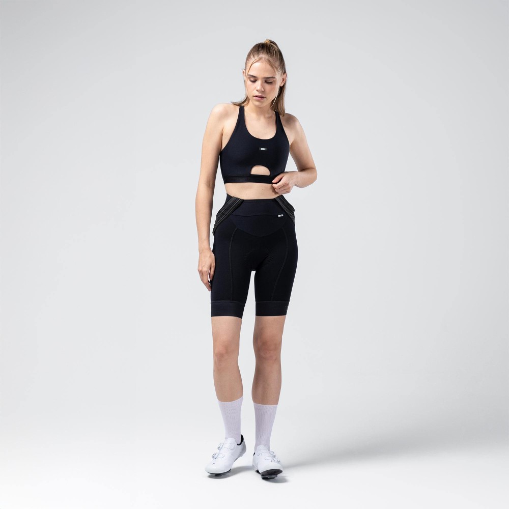 Top Deportivo Gobik Crux Mujer Jet Black 26 | Camisetas