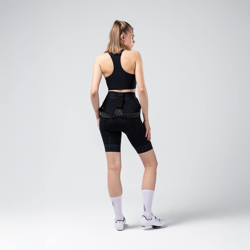 Top Deportivo Gobik Crux Mujer Jet Black 26 | Camisetas