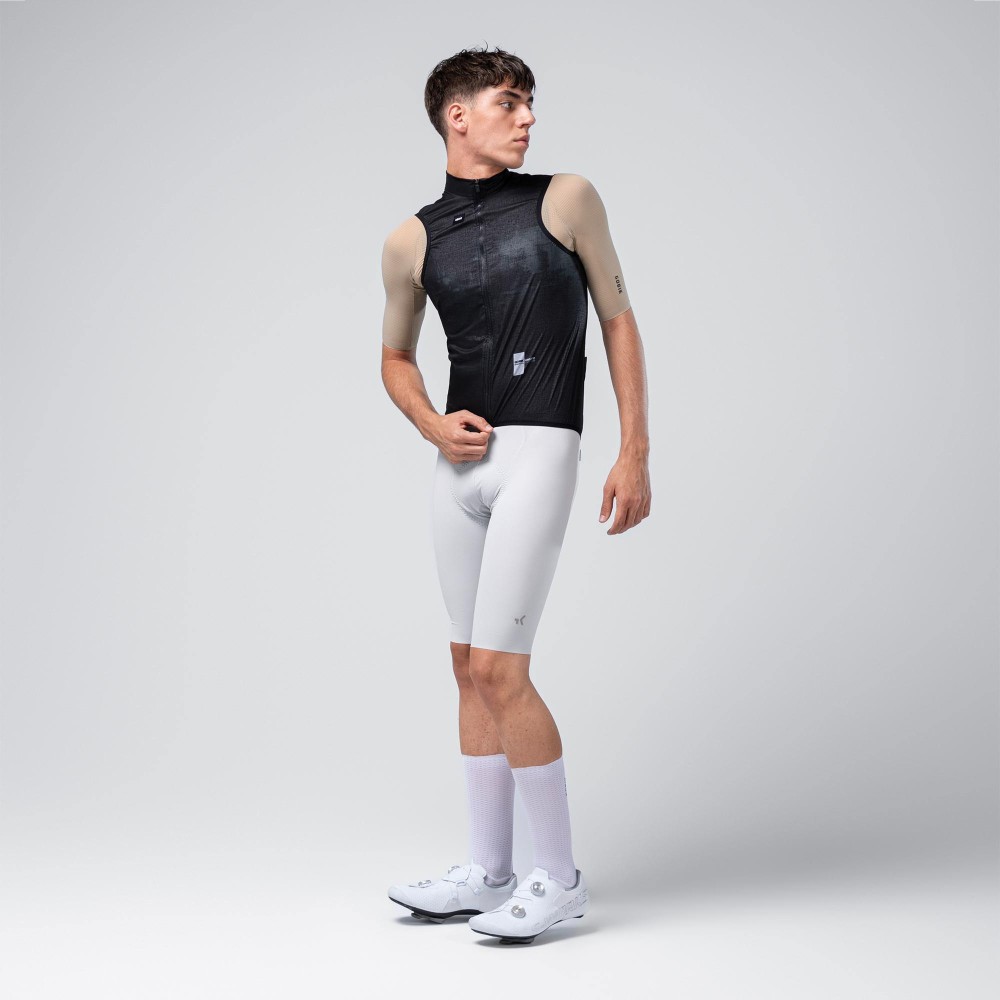 Chaleco Gobik Plus 2.0 Hombre Blackcurrant 26 | Chalecos