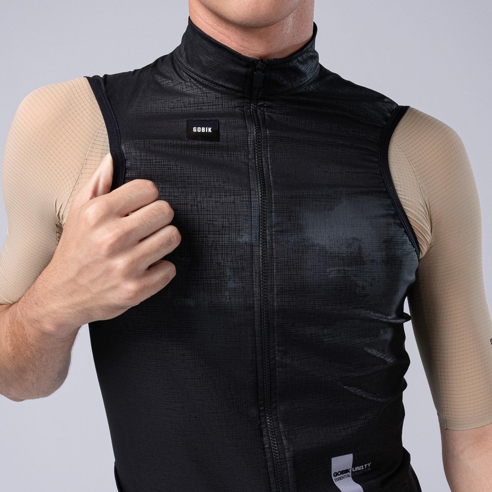 Chaleco Gobik Plus 2.0 Hombre Blackcurrant 26 | Chalecos