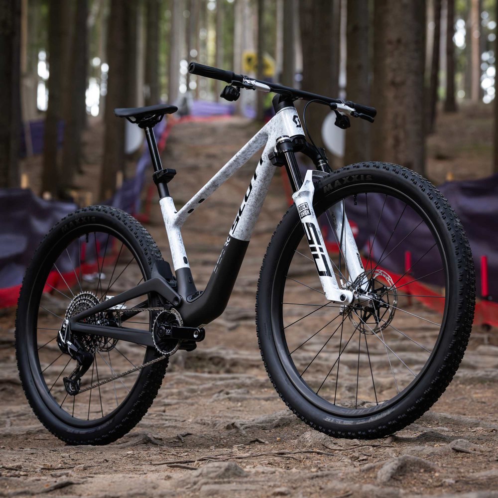 Bicicleta Scott Spark Rc World Cup EVO Rush white/Carbon black 2027