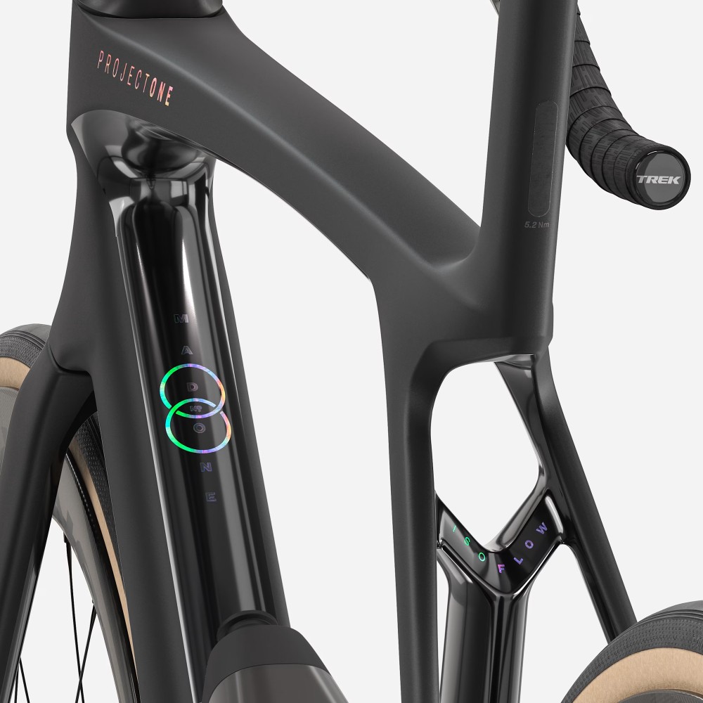 Bicicleta Trek Madone SLR 9 Gen 8 AXS Matte Carbon Smoke/Prismatic Pearl 2027