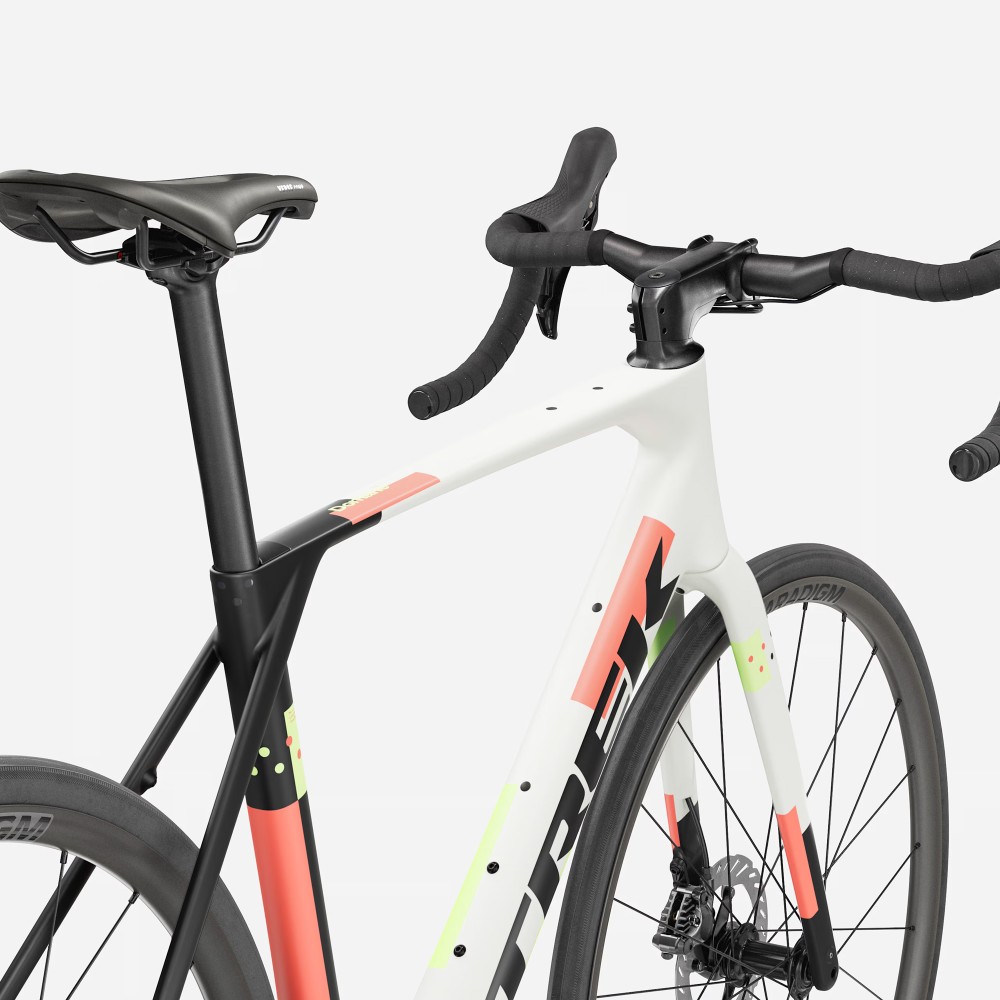 Bicicleta Trek Domane SL 5 S Matte Era White/Deep Smoke 2027