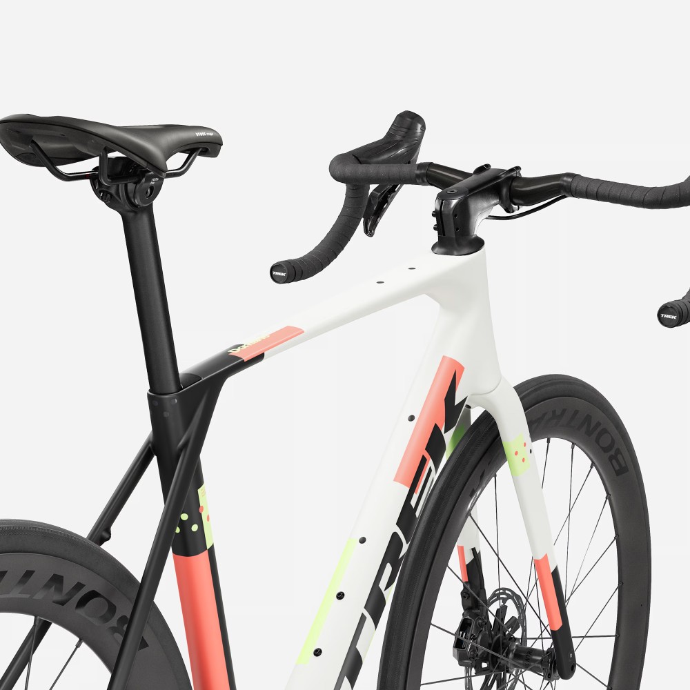 Bicicleta Trek Domane SL 7 AXS 1x Gen 5 Matte Era White/Deep Smoke 2027