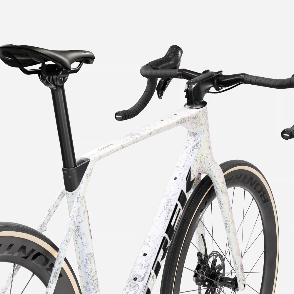 Bicicleta Trek Domane SLR 7 AXS Gen 5 Mother of Pearl/Silver Marble 2027