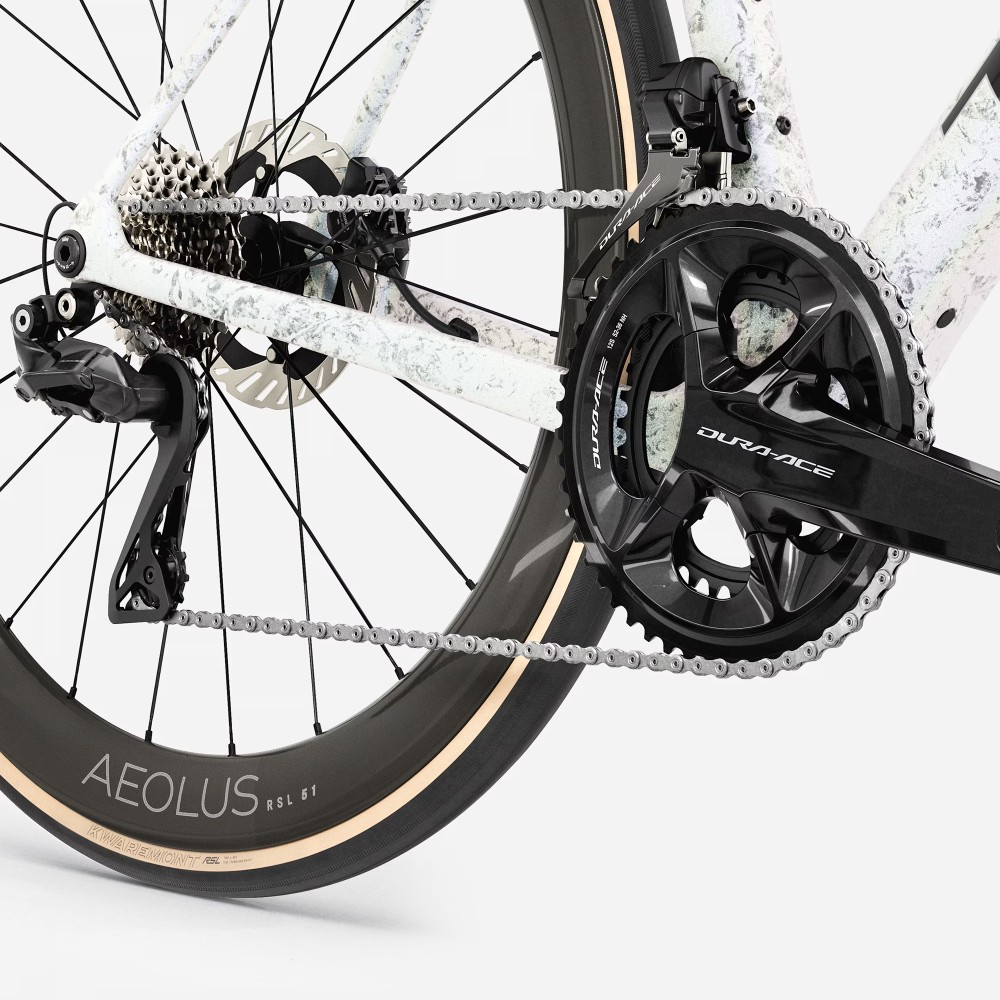 Bicicleta Trek Domane SLR 9 Gen 5 Mother of Pearl/Silver Marble 2027