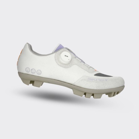 Zapatillas de Gravel DMT IAAN Blancas Lilas