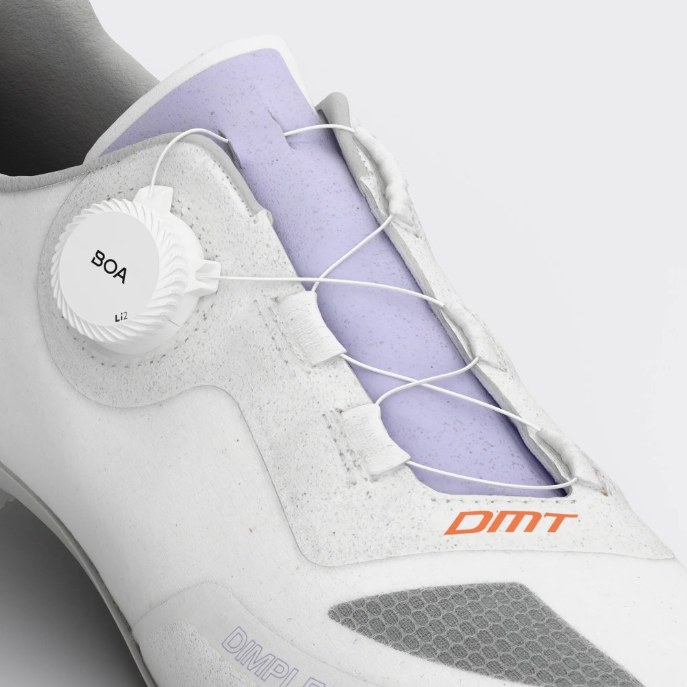 Zapatillas de Gravel DMT IAAN Blancas Lilas